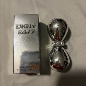 DKNY 24/7 Eau de Parfum in Shiny Silver